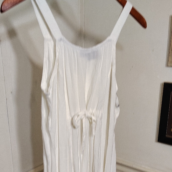 Raya Sun White Sleeveless Tie Front Mini Dress - Picture 6 of 7